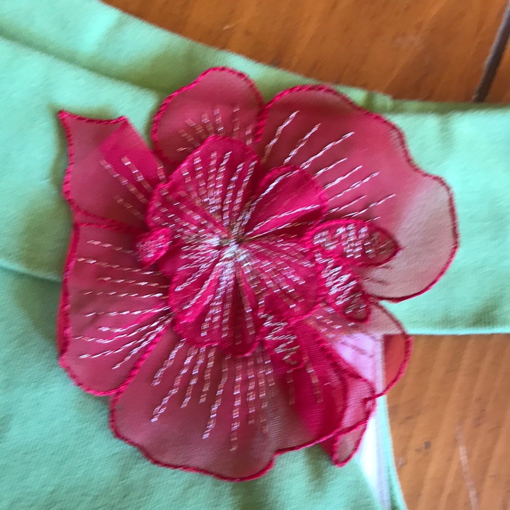 Stunning Limited 🌺 Top - Picture 2 of 16
